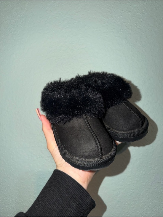 Other - Kids Black Faux Fur Slip-On Slippers